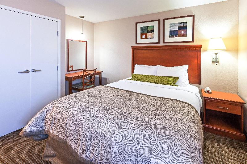 Люкс Адаптированный для Инвалидов, Candlewood Suites Owasso, An Ihg