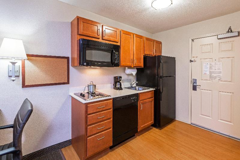 Студия Стандарт, Candlewood Suites Owasso, An Ihg