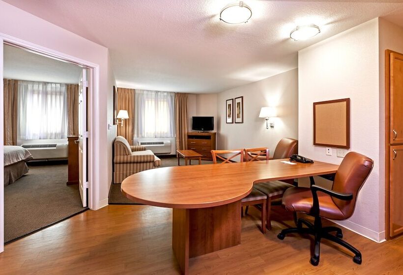 스위트, Candlewood Suites Pearland, An Ihg