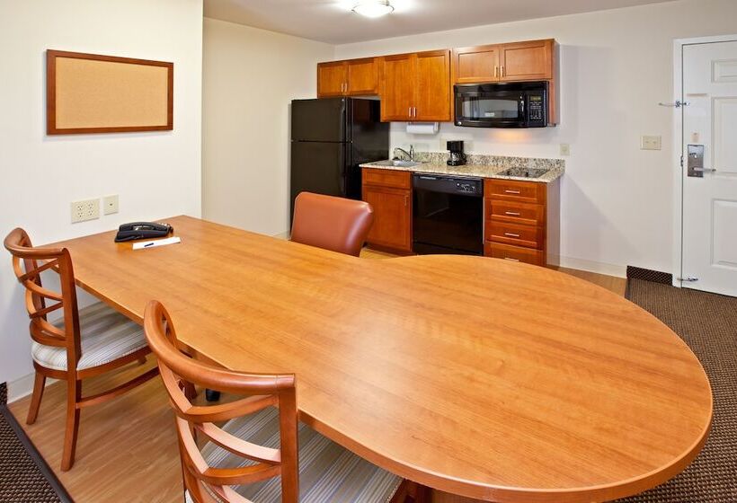 Люкс Адаптированный для Инвалидов, Candlewood Suites Radcliff   Fort Knox, An Ihg