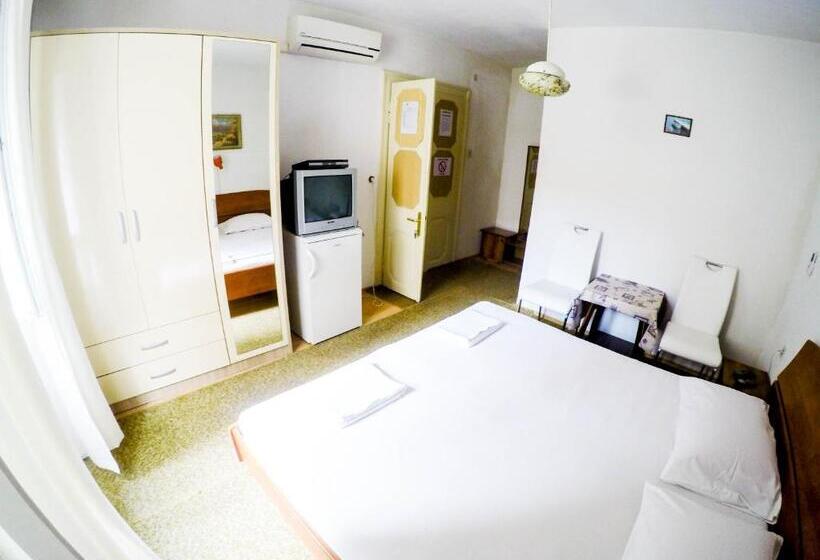 Номер Стандарт, Accommodation Old Town Vitaic