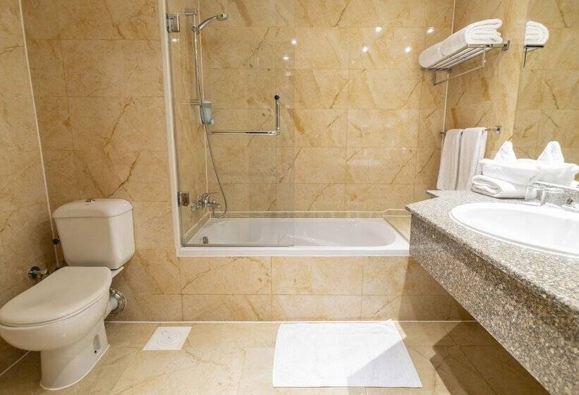 اتاق استاندارد سه تخته با چشم‌انداز باغ, Blend Elphistone Resort Marsa Alam
