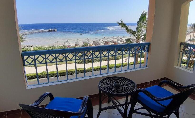 اتاق رمانتیک, Concorde Moreen Beach Resort