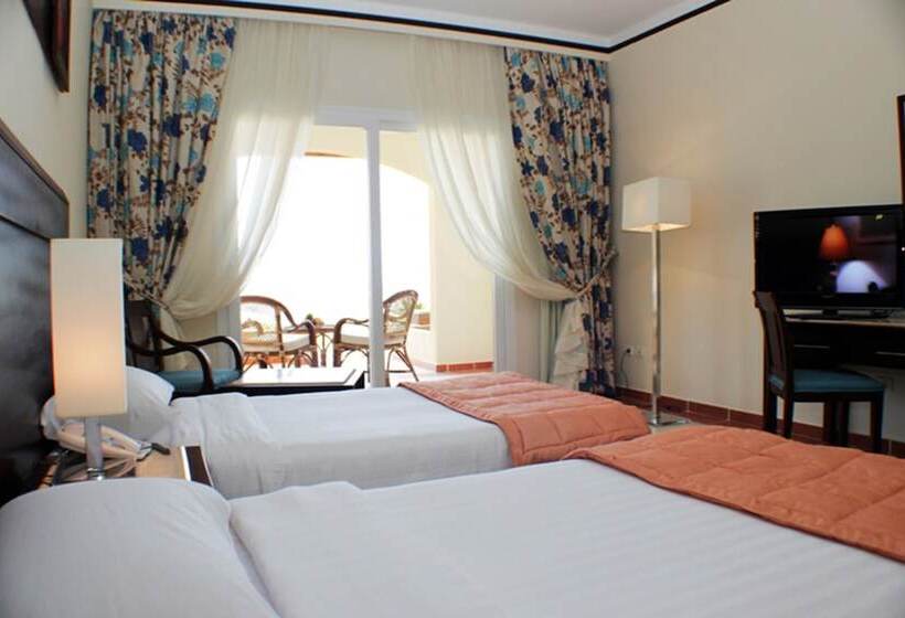 اتاق سوپریور با چشم‌انداز باغ, Concorde Moreen Beach Resort
