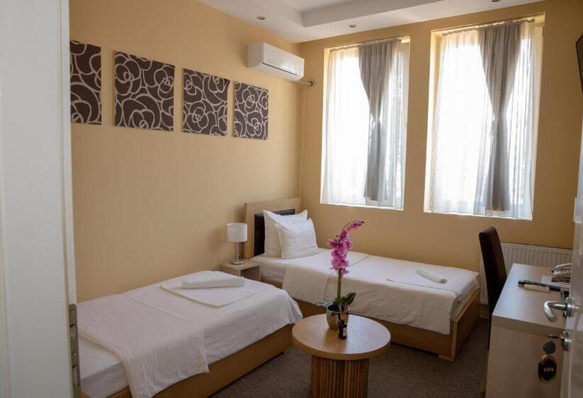 اتاق استاندارد, Garni Hotel Biser