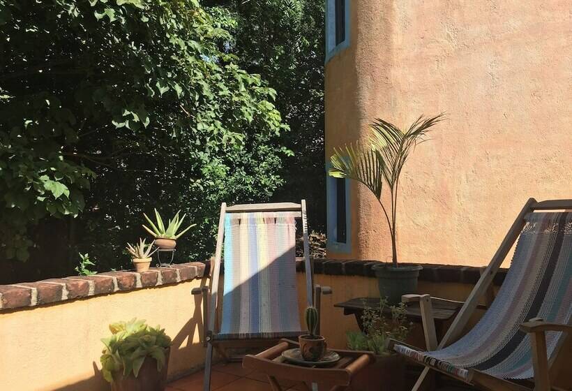 经济型三人房间, El Jardin