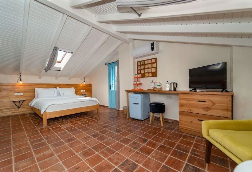 Пентхаус, Yonca Lodge
