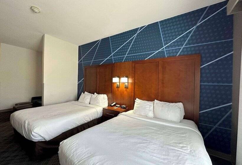 Люкс, Comfort Suites Jacksoncape Girardeau