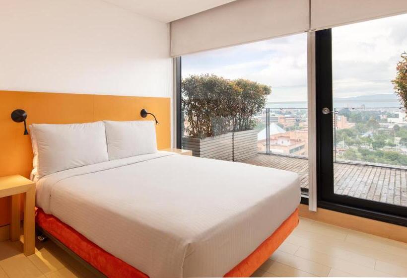 Balkonlu Standart Oda, Fairfield By Marriott Bogota Embajada