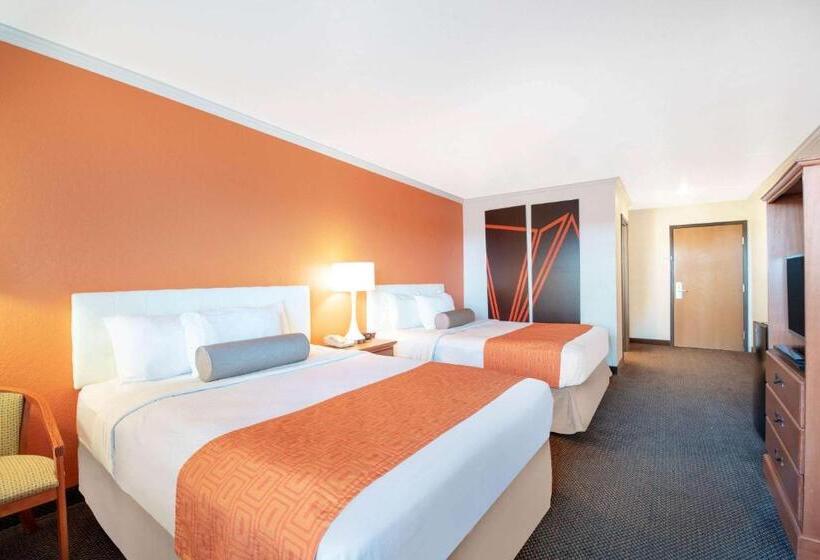 Номер Стандарт, Howard Johnson By Wyndham Oacoma Hotel & Suites
