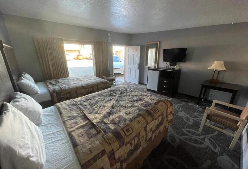 اتاق استاندارد با 2 تخت دوبل, Sands Motel