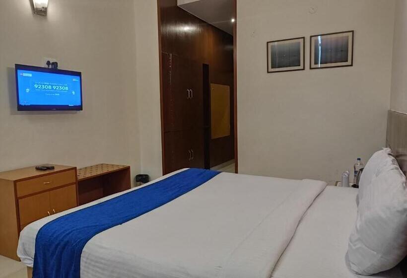 Номер Superior, Broadways Inn