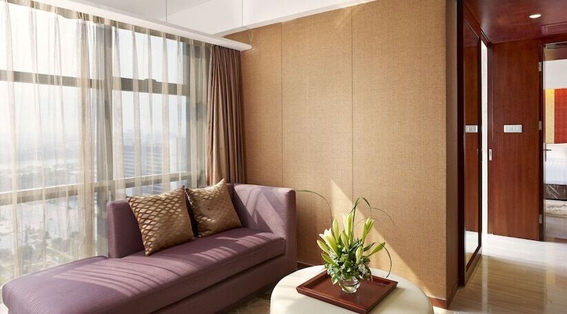 Полулюкс, Radisson Blu Hotel Liuzhou
