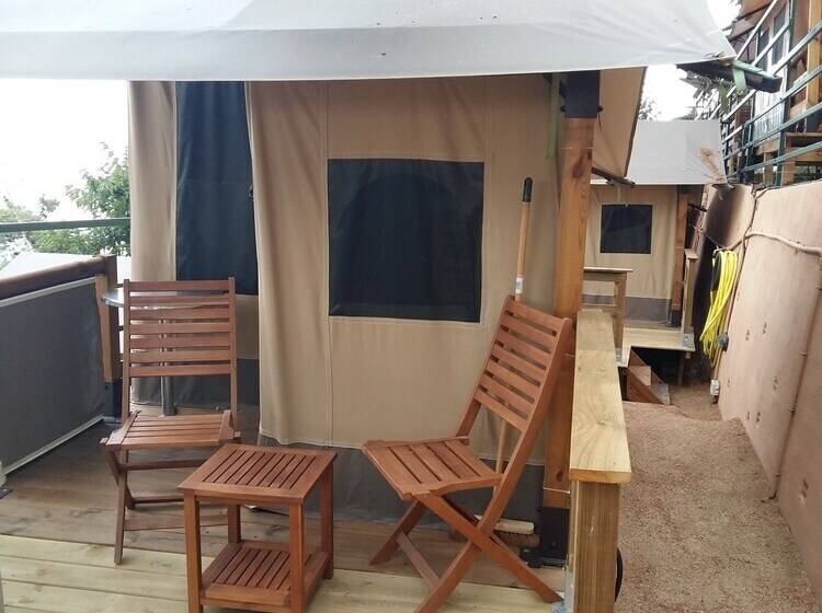 Basic Tent, Camping Bungalows El Far