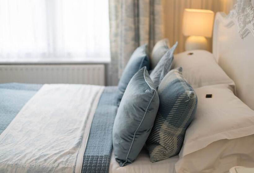 اتاق استاندارد, Grovefield Manor