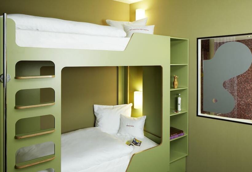 اتاق استاندارد با تخت‌های تاشو, 25hours Hotel Zürich West
