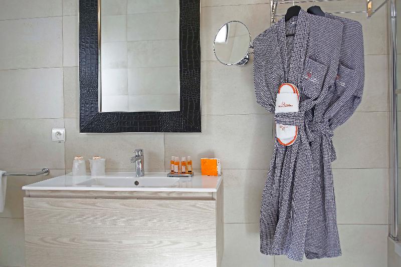 Номер Стандарт, Crown Hotel Okinawa
