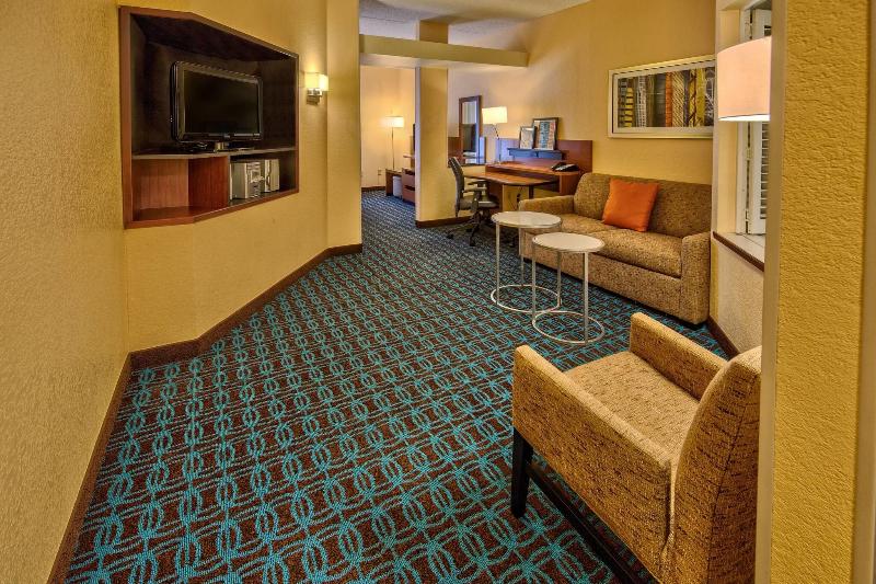 Люкс Кровать Кинг, Fairfield By Marriott Russellville