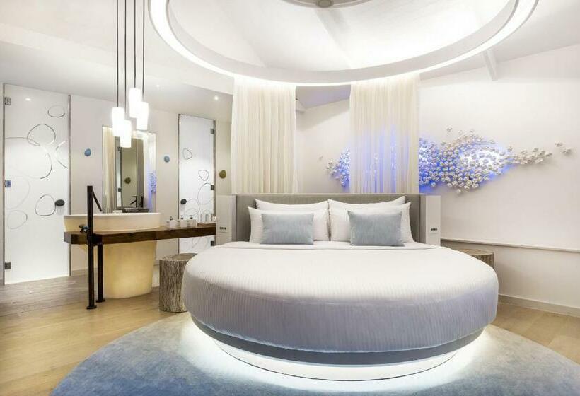 ویلای یک اتاق خوابه با استخر شنا, Lux South Ari Atoll Resort & Villas