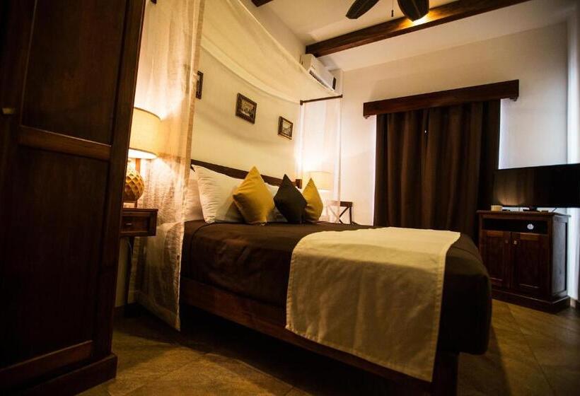 Deluxe Zimmer mit Balkon, La Pasion Colonial Hotel Boutique By Bunik