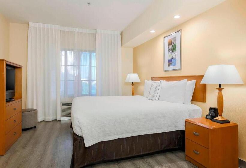스탠다드 룸 킹사이즈 침대, Fairfield Inn & Suites Temecula