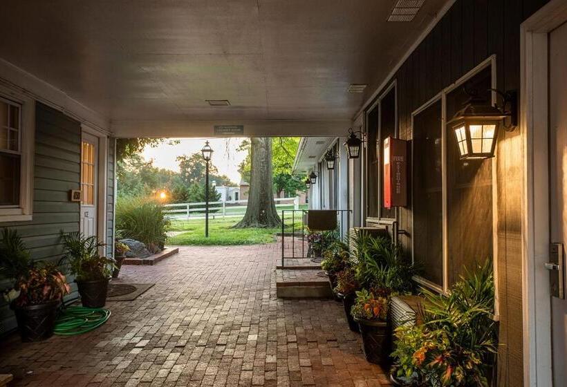 带2个双人床的标准工作室, Hershey Farm Resort