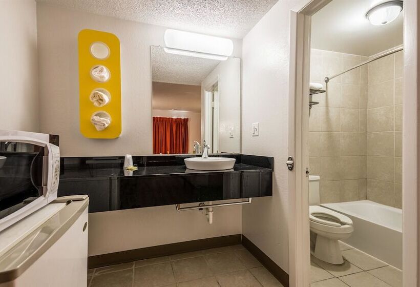 Номер Deluxe, Motel 6schenectady, Ny