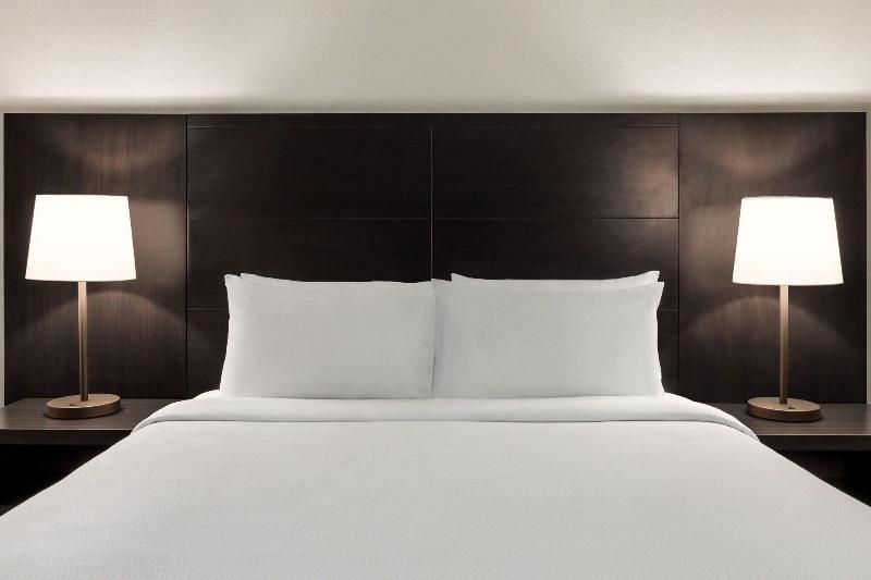 带大床的标准间, Fairfield Inn & Suites By Marriott Amarillo Airport