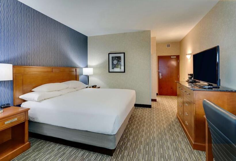 Номер Deluxe, Drury Inn & Suites Sikeston