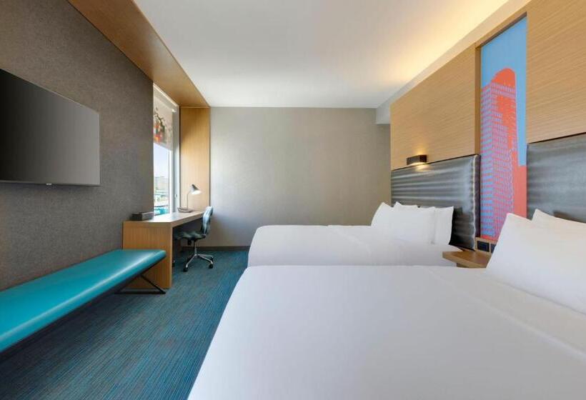 Номер Стандарт, Aloft Hotel Milwaukee Downtown