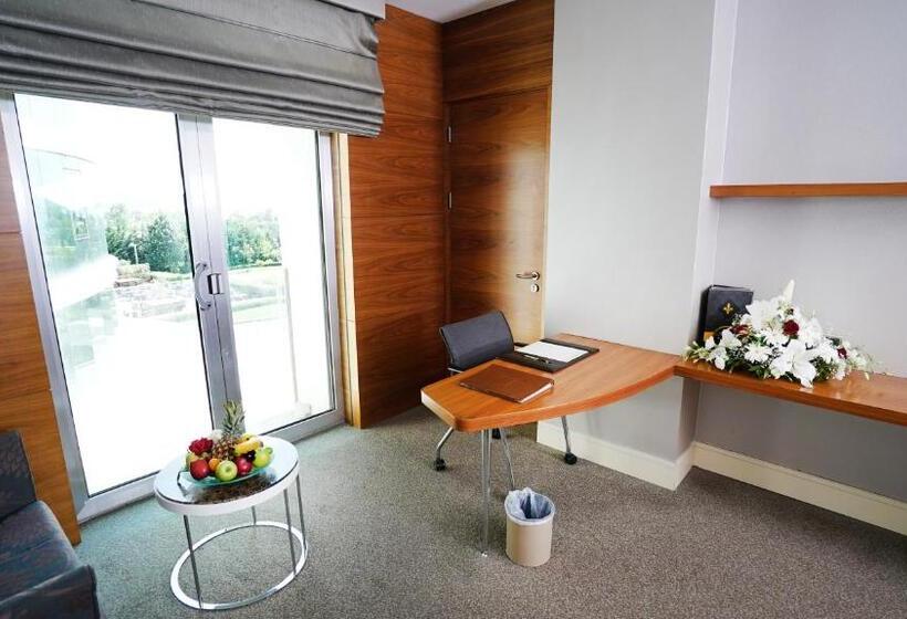 Upper Adjoined Room, Cevahir Hotel Istanbul Asia