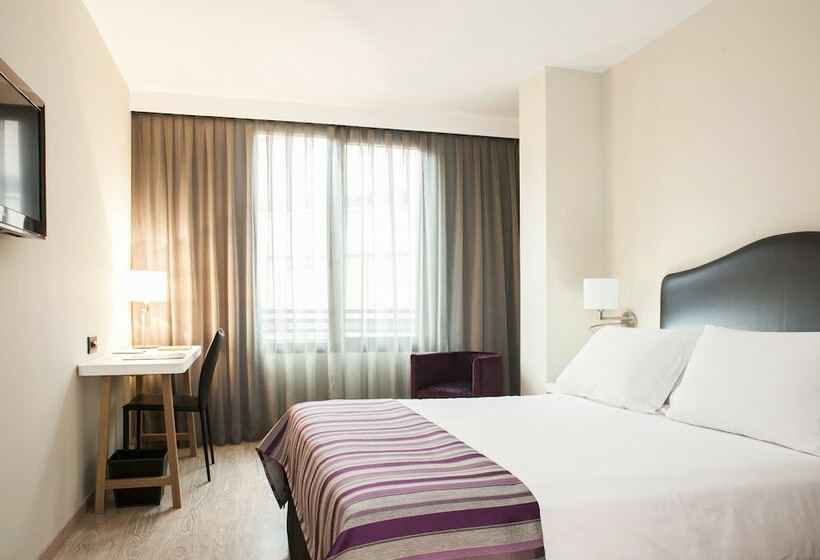 اتاق استاندارد یک نفره, Exe Moncloa