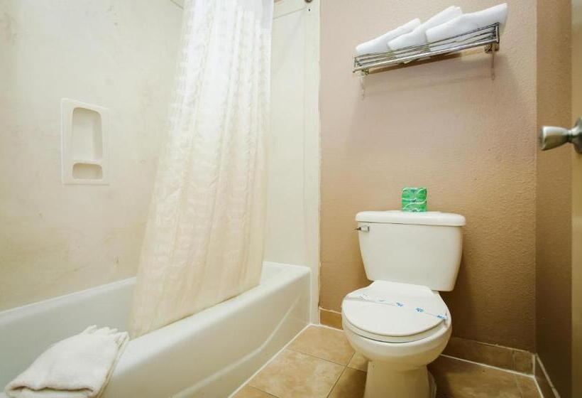 Номер Стандарт, Scottish Inn & Suites