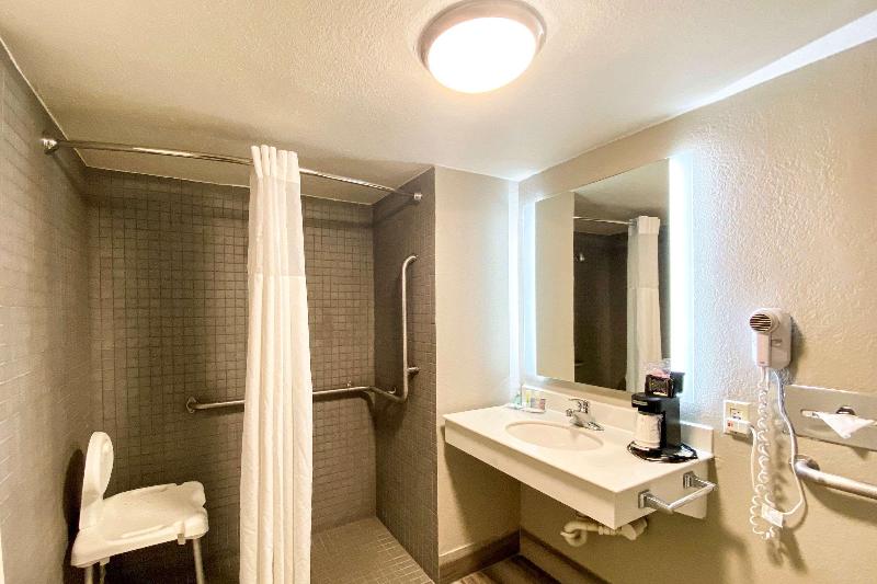 Люкс Адаптированный для Инвалидов, Staybridge Suites Lincoln North East, An Ihg
