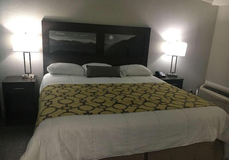 מיטת קינג בסוויטה, Baymont By Wyndham Cookeville