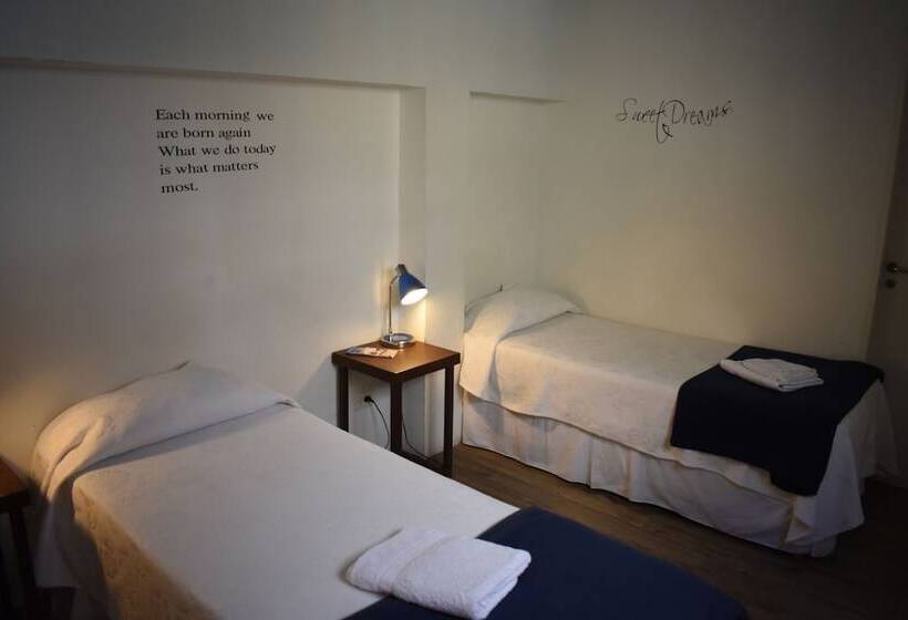اتاق استاندارد سه نفره, Ba Stop Hotel House