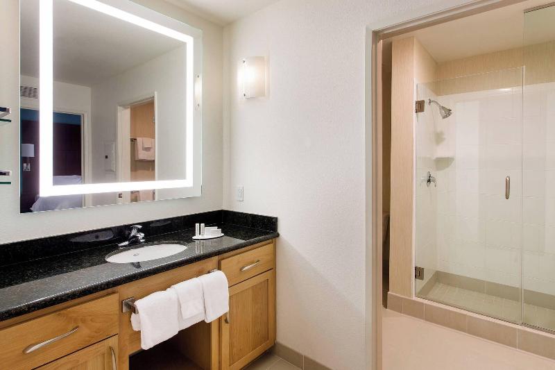带大床的标准工作室, Residence Inn San Diego Del Mar