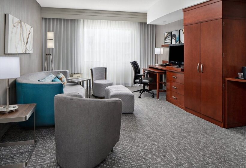 Люкс, Courtyard By Marriott Raleigh North/triangle Town Center