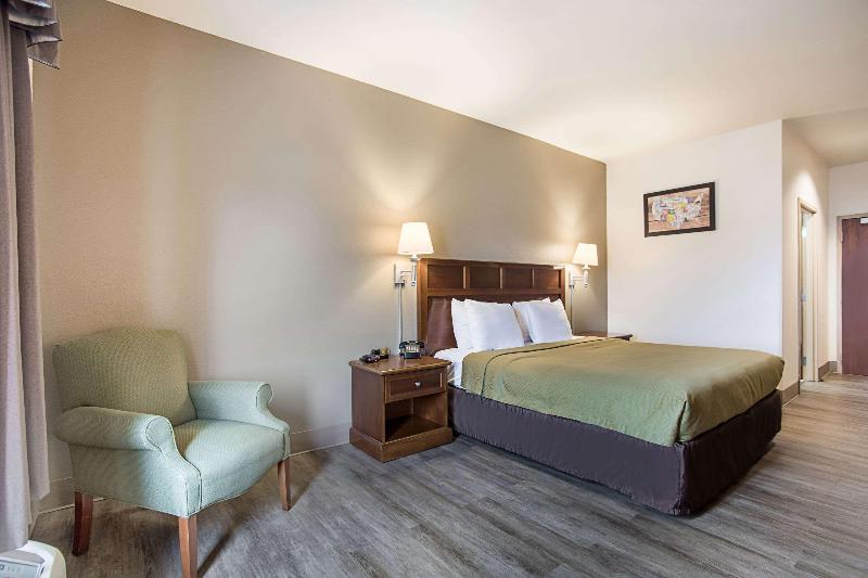 带大床的标准间, Econo Lodge
