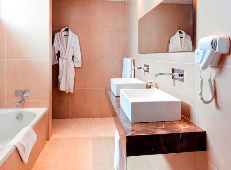 Люкс Вид на Море, Amphora Hotel & Suites