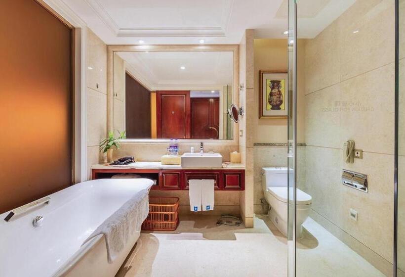 带大床的豪华间, Wyndham Foshan Shunde