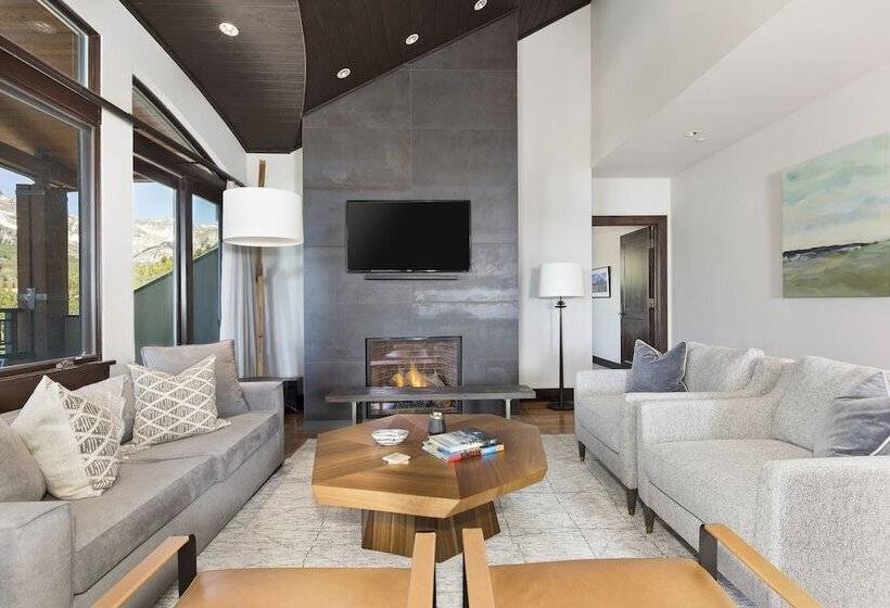1 Bedroom Penthouse Apartment, Lumiere With Inspirato
