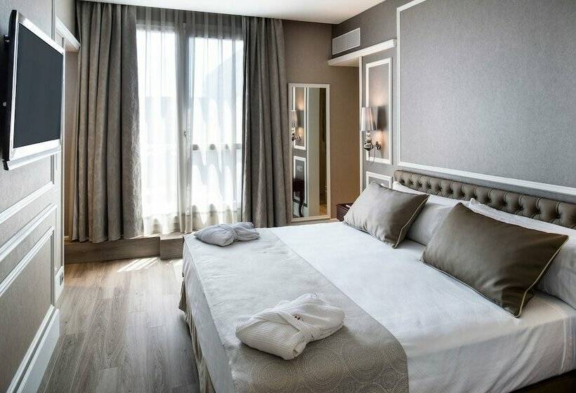 Люкс с Бассейном, Catalonia Passeig de Gràcia 4* Sup