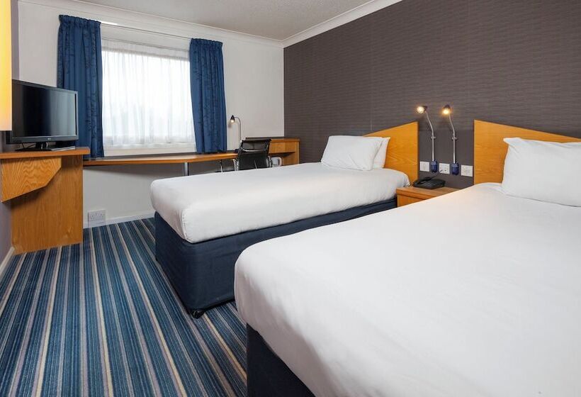 Номер Стандарт, Holiday Inn Express Birmingham   Snow Hill, An Ihg