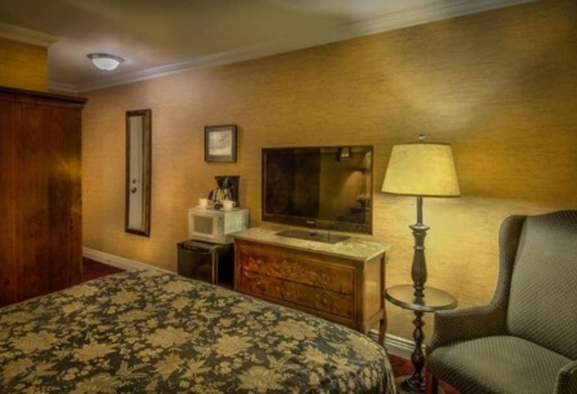Номер Стандарт, Red Coach Inn