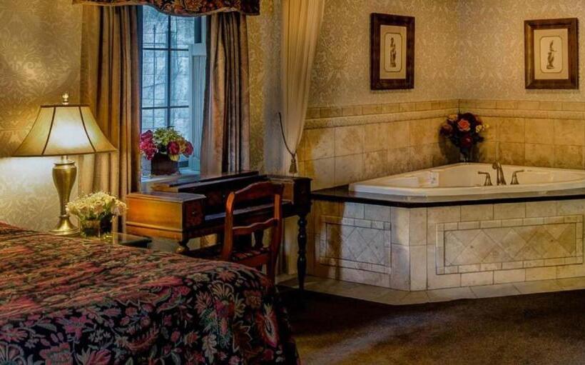 Номер Стандарт, Red Coach Inn