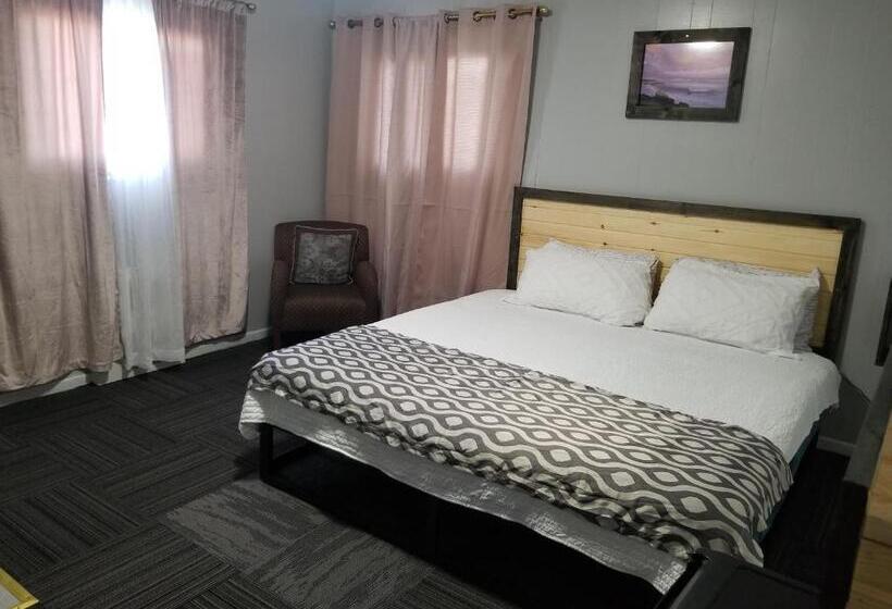 Люкс Deluxe Кровать Кинг, Fiesta City Motel