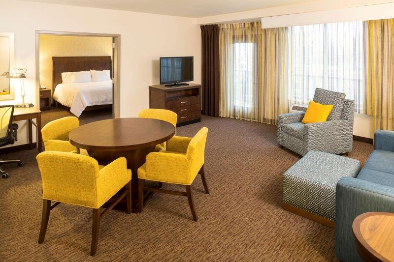 Люкс Кровать Кинг, Hilton Garden Inn Sioux Falls Downtown
