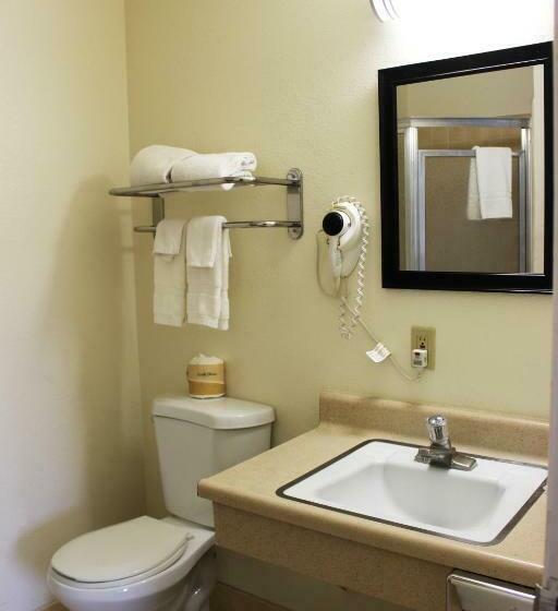 스탠다드 룸, Rodeway Inn Near Universitygateway To Yosemite
