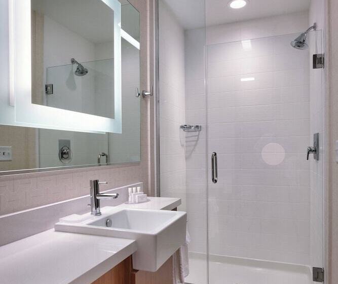 스탠다드 스튜디오, Springhill Suites Coeur D'alene